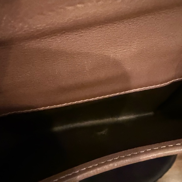Gucci Tan and Brown Monogram Wallet - Picture 12 of 14